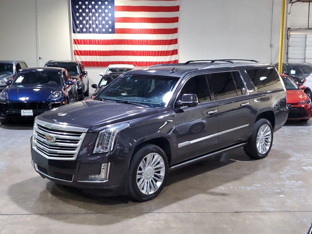 2016 Cadillac Escalade ESV Platinum Edition 44