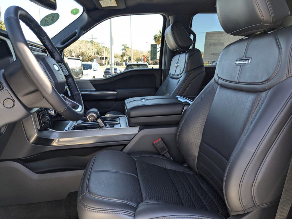 2025 Ford F-150 Platinum