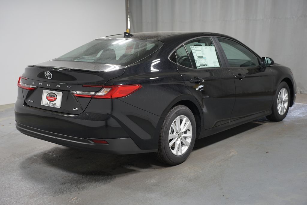 2025 Toyota Camry LE 8