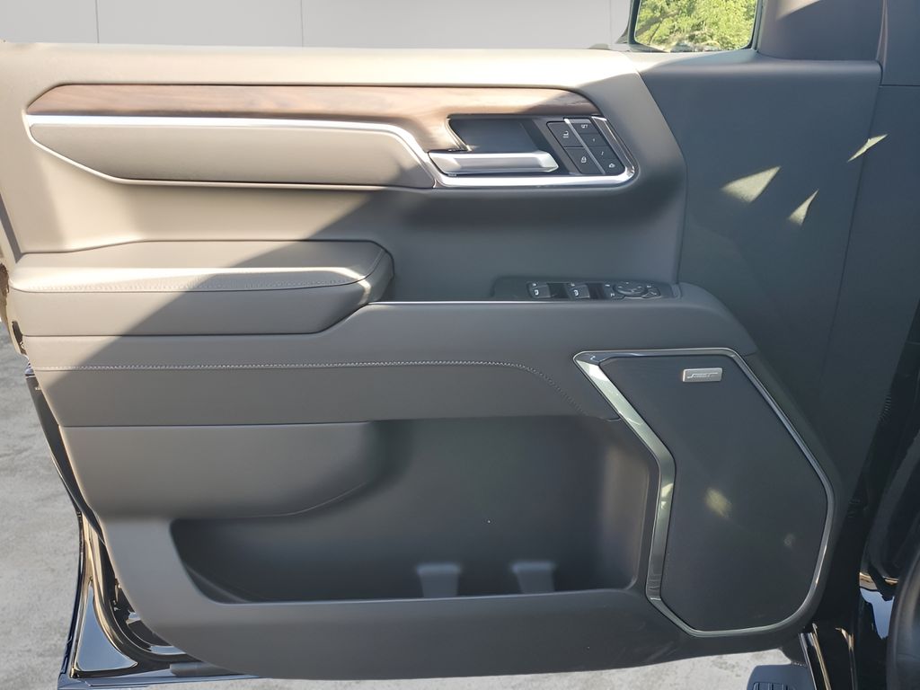 New 2026 Black GMC SLT image 26