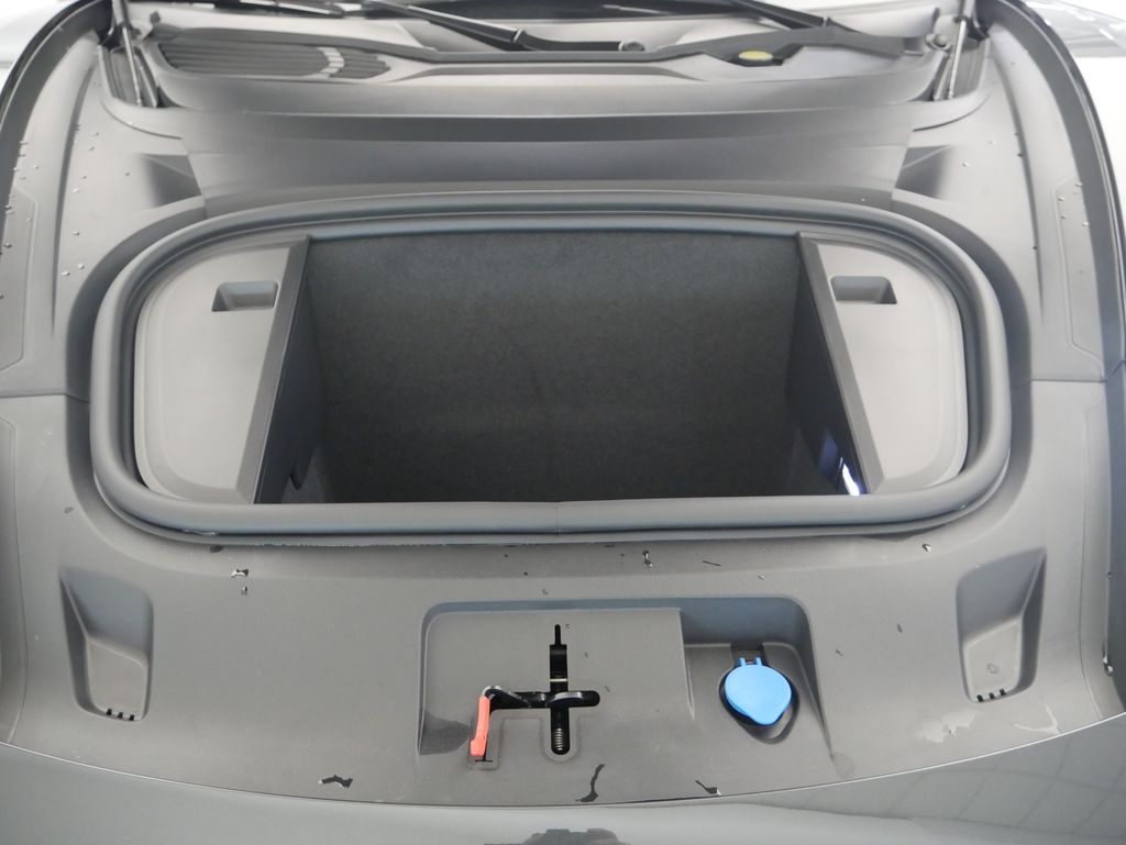 Thumbnail: 2026 Porsche Taycan - 19