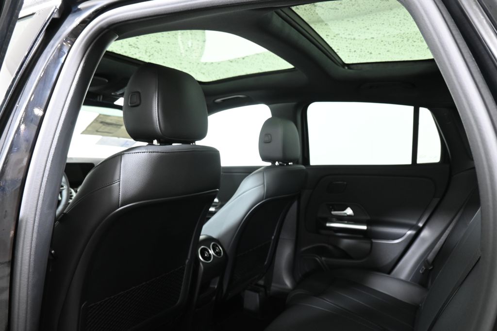 Thumbnail: 2026 Mercedes-Benz GLA - 26