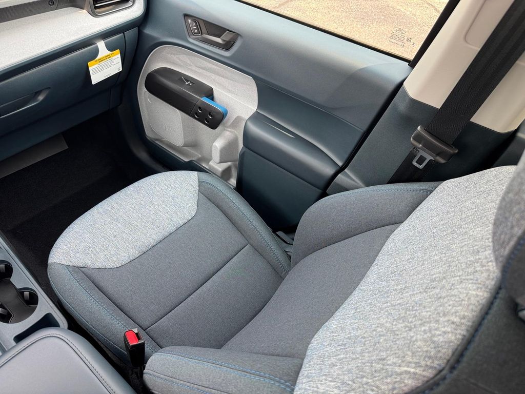 New 2026 Shadow Black Ford XLT image 15