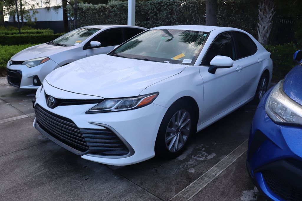2023 Toyota Camry LE Hero Image