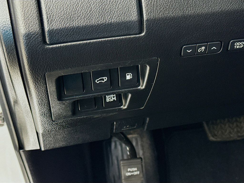 Thumbnail: 2014 Lexus RX - 10