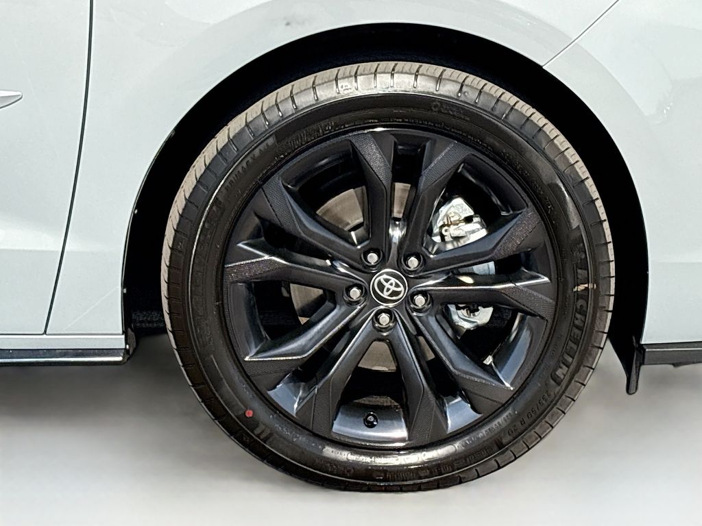 Thumbnail: 2026 Toyota Sienna - 29