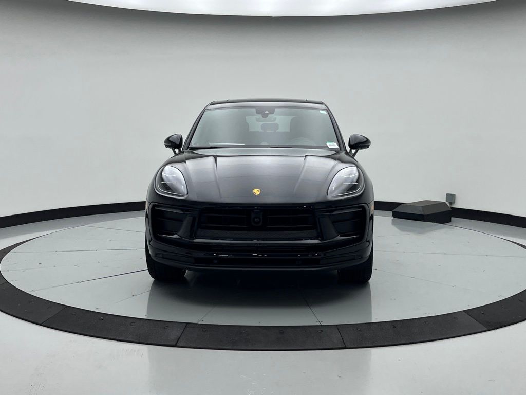 Thumbnail: 2025 Porsche Macan - 6