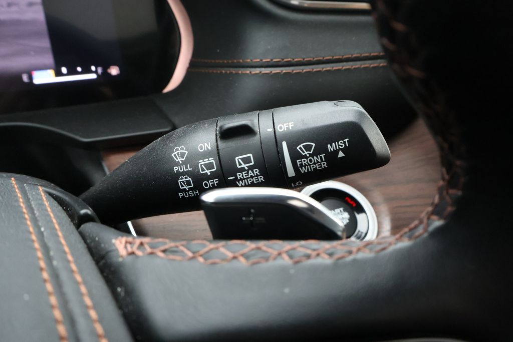 2021 Jeep Grand Cherokee L Summit 23