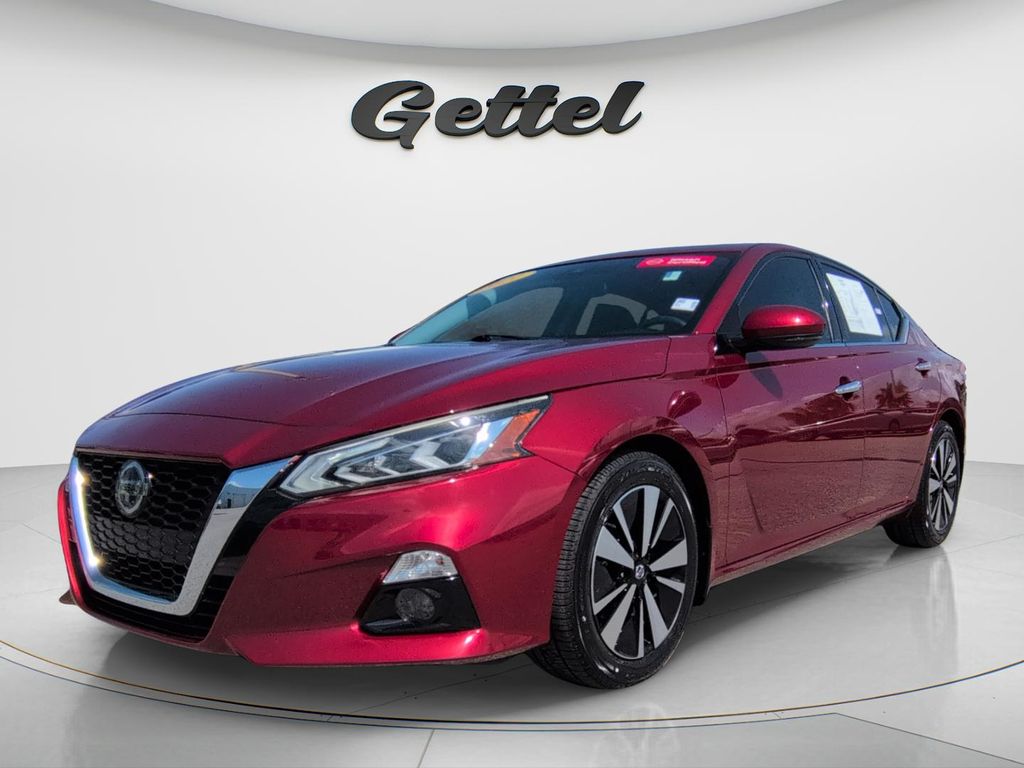 Red (Scarlet) 2021 Nissan Altima Sedan Front-Wheel Drive Continuously Variable Transmission