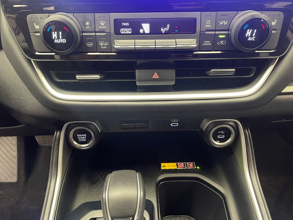 Thumbnail: 2024 Toyota Grand Highlander - 27