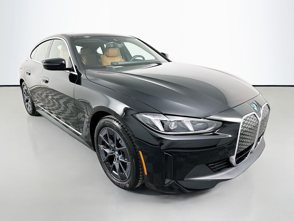 Thumbnail: 2026 BMW i4 - 3