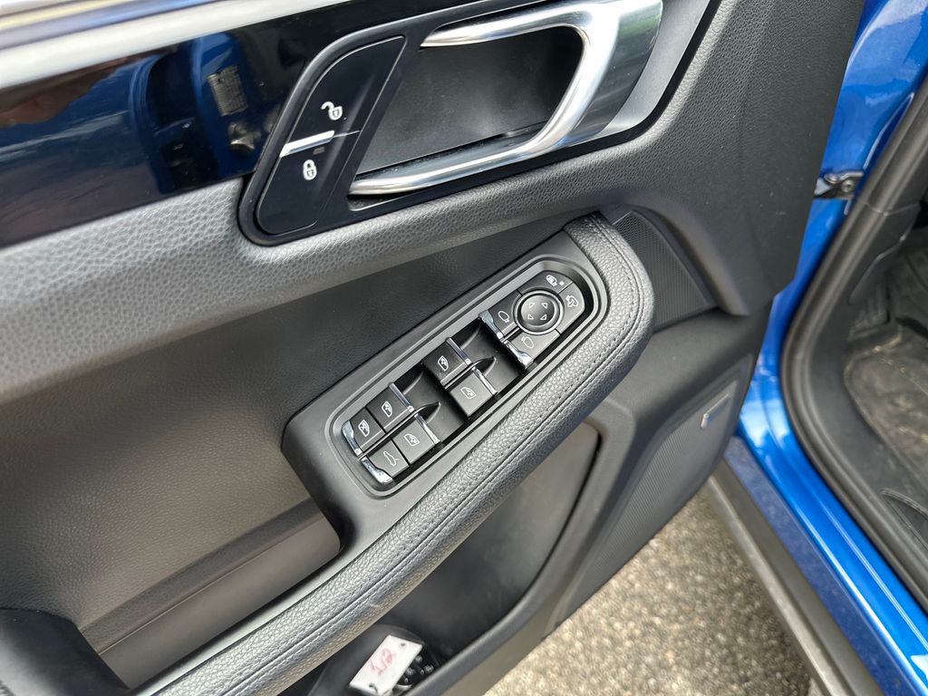 Used Car 2018 Porsche Macan  For Sale Under $25,000 In Austin, Texas