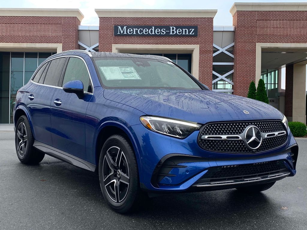 2025 Mercedes-Benz GLC 350 3