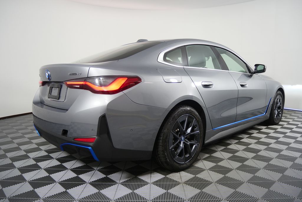 Thumbnail: 2024 BMW i4 - 3