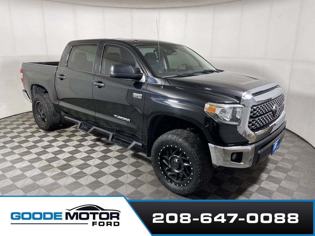 Toyota Tundra SR5 CrewMax 5.7L 4WD
