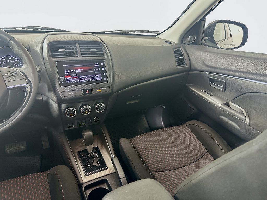 Thumbnail: 2019 Mitsubishi Outlander Sport - 22