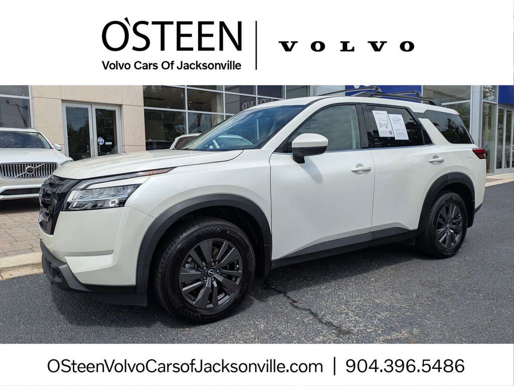 2022 Nissan Pathfinder SV FWD