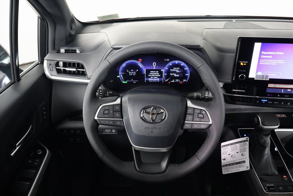 Thumbnail: 2025 Toyota Sienna - 3