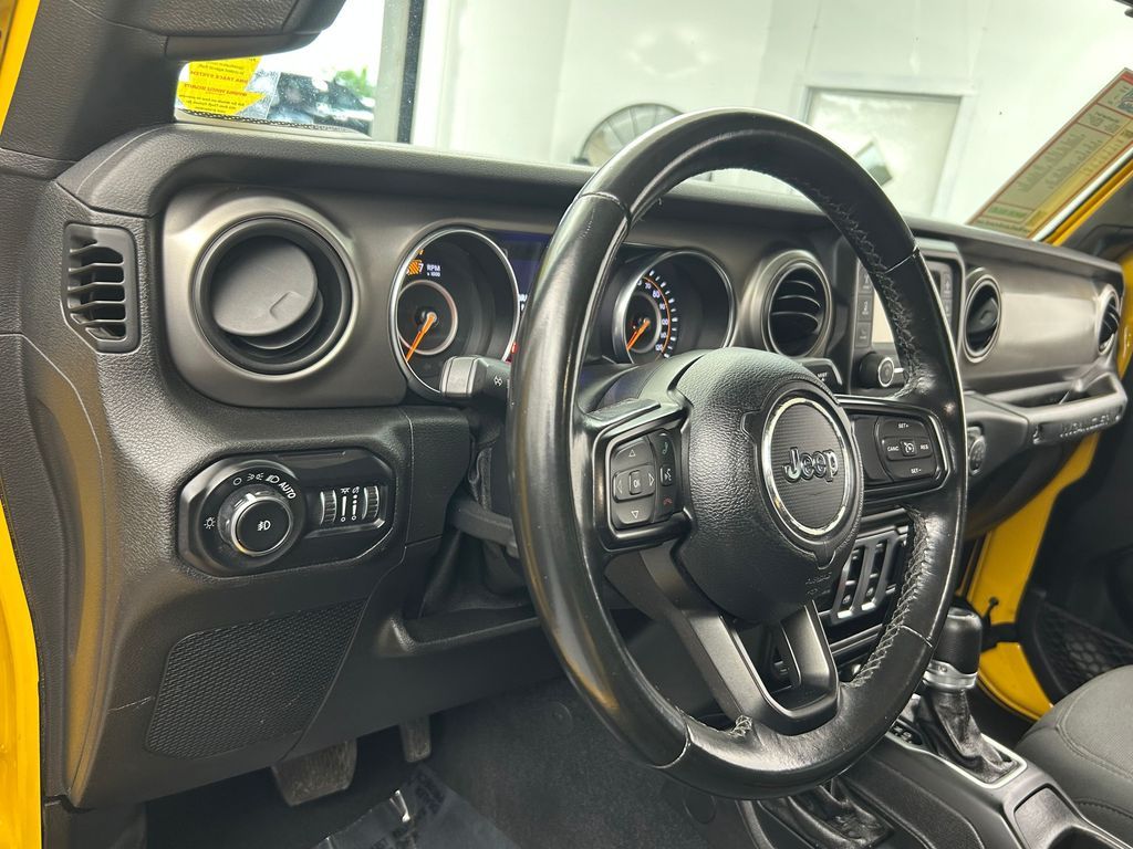 Used 2020 Baja Yellow Clearcoat Jeep Sport S image 14