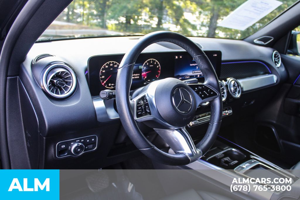 Used 2024 Black Mercedes-Benz GLB 250 image 32