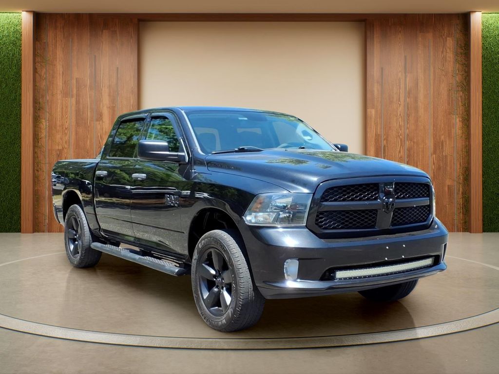 Brilliant Black Crystal Pearlcoat 2016 RAM 1500 Express Crew Cab 4WD Pickup Truck Four-Wheel Drive 8-Speed Automatic