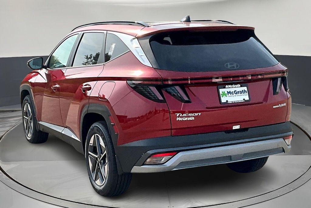 New 2025 Red Hyundai SEL Convenience image 3