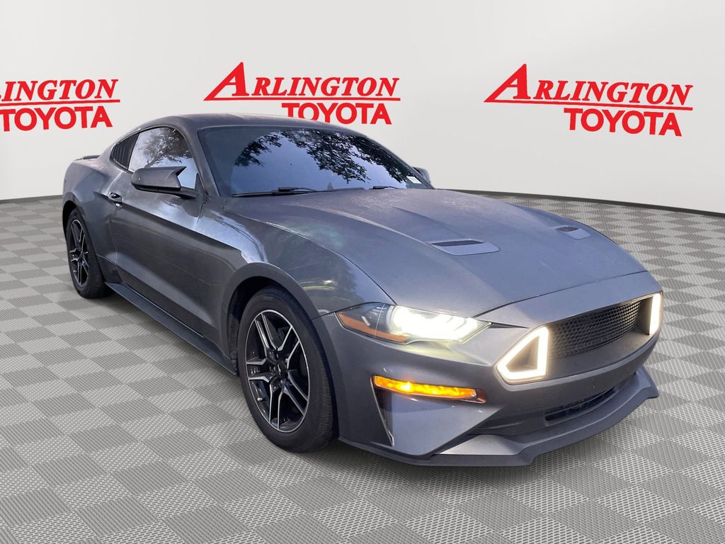 2022 Ford Mustang EcoBoost