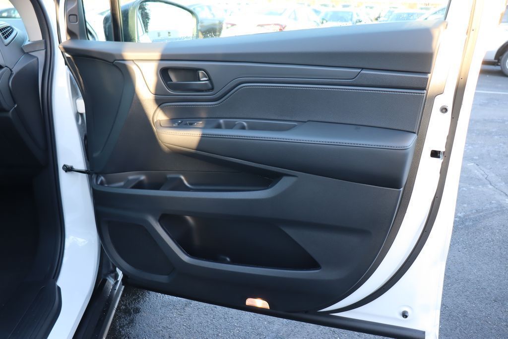 Thumbnail: 2026 Honda Odyssey - 20