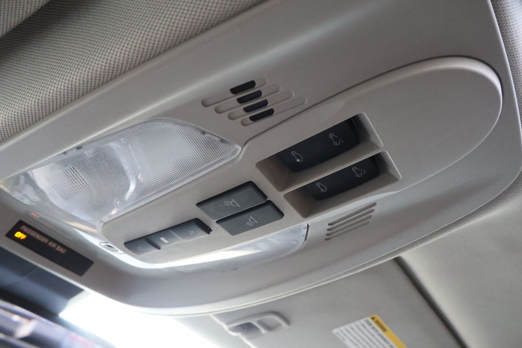 Thumbnail: 2012 Chevrolet Equinox - 27