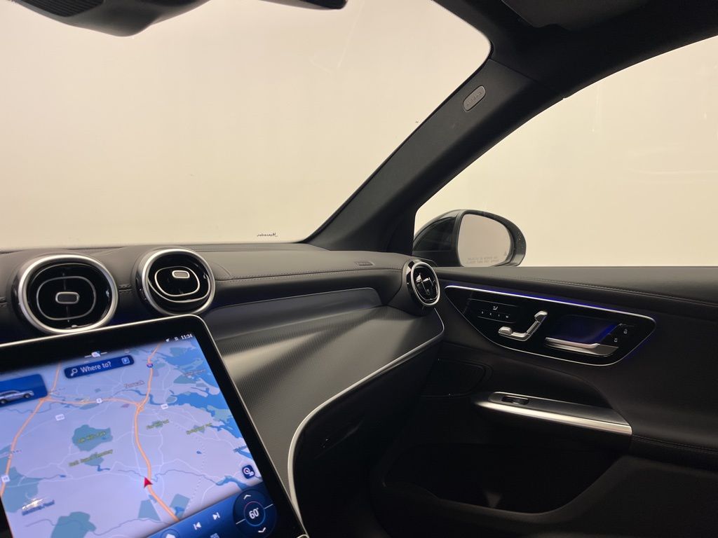 Thumbnail: 2025 Mercedes-Benz GLC - 21