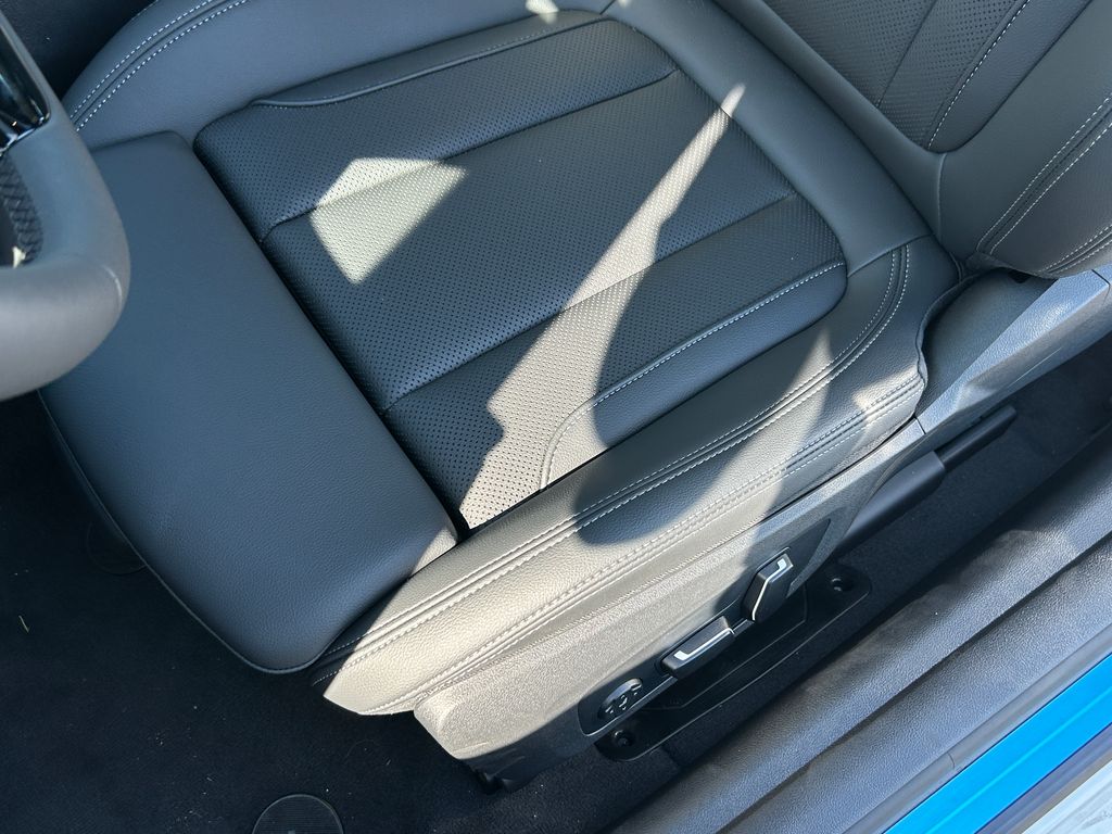 Thumbnail: 2026 BMW 4 Series - 15