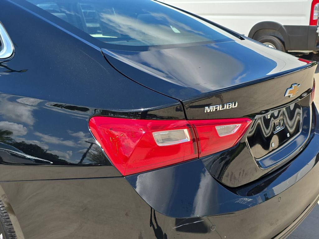 2024 Mosaic Black Metallic Chevrolet Malibu LT FWD Sedan