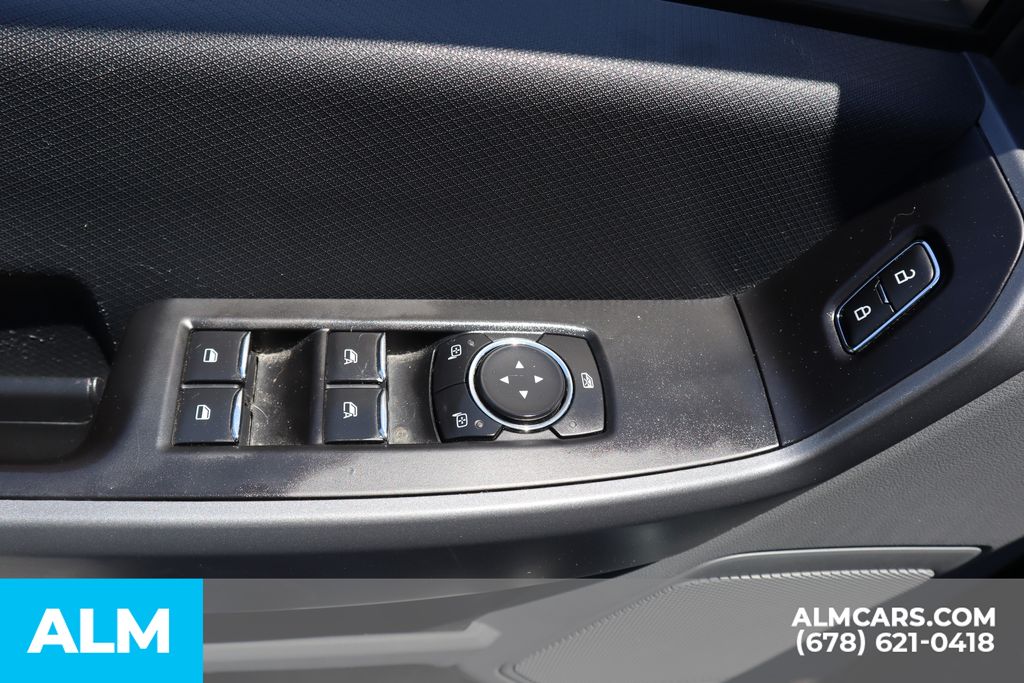 Used 2021 Silver Ford XLT image 16
