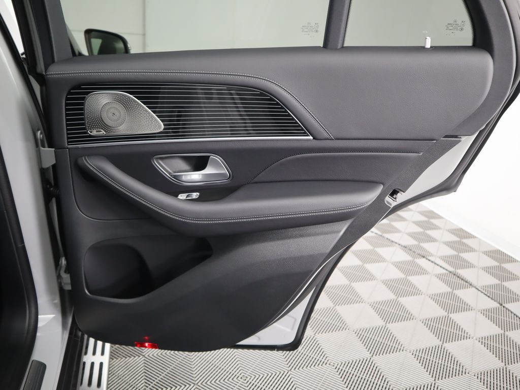 Thumbnail: 2026 Mercedes-Benz GLE - 29