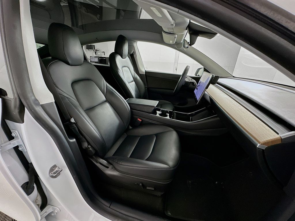 2020 Tesla Model Y Performance 26