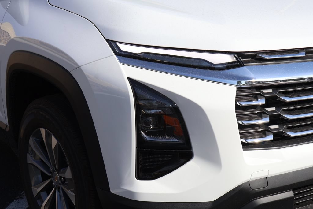 Thumbnail: 2027 Chevrolet Equinox - 3