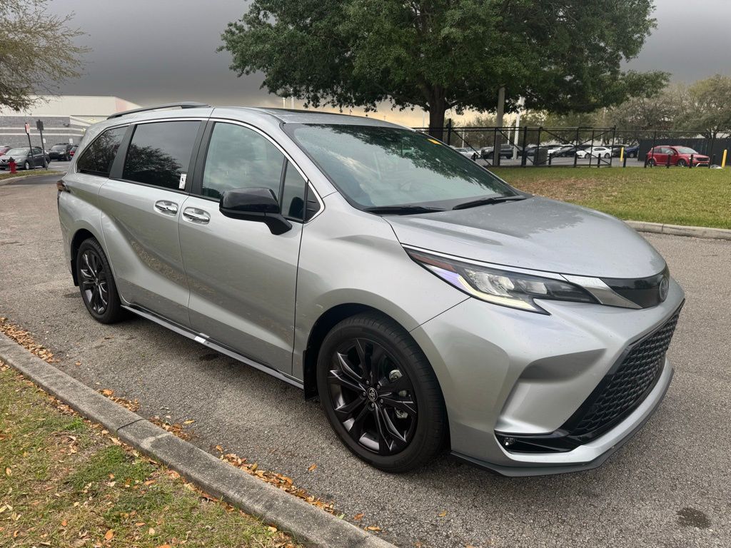 2024 Toyota Sienna XSE 7