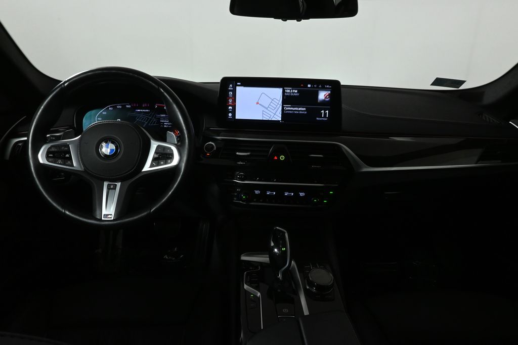 Thumbnail: 2021 BMW 5 Series - 16