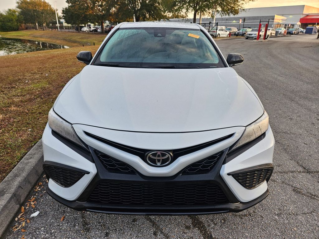 2024 Toyota Camry SE 8