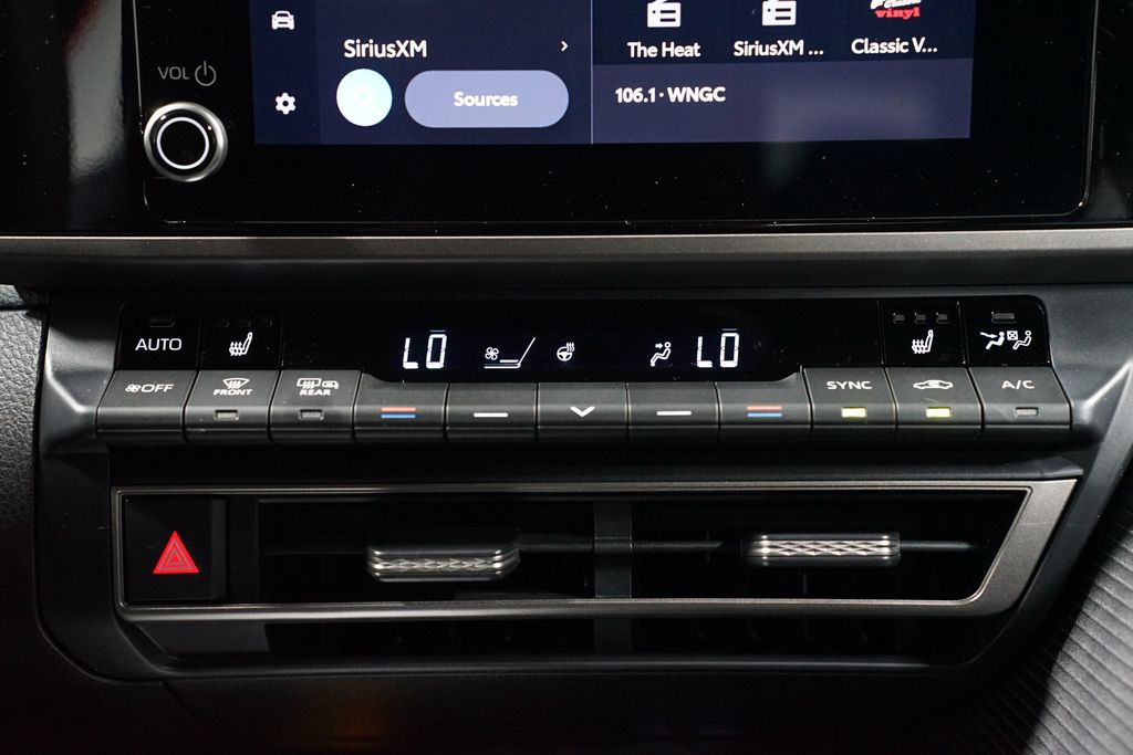 Thumbnail: 2026 Toyota Camry - 21