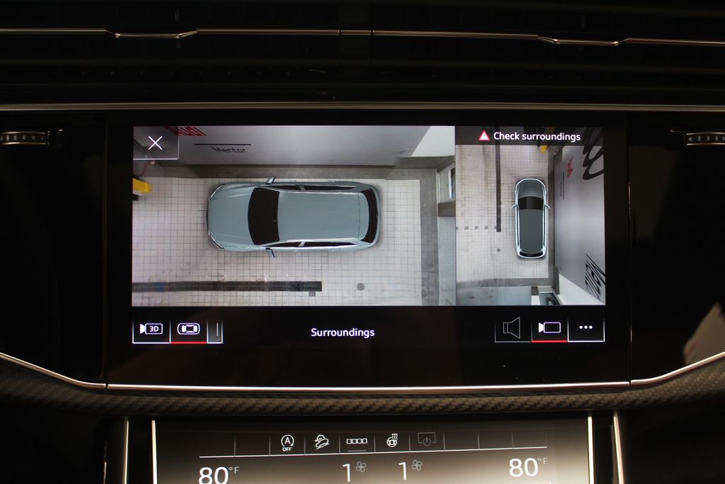 Thumbnail: 2026 Audi SQ7 - 25