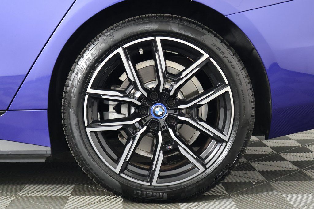 Thumbnail: 2023 BMW i4 - 16