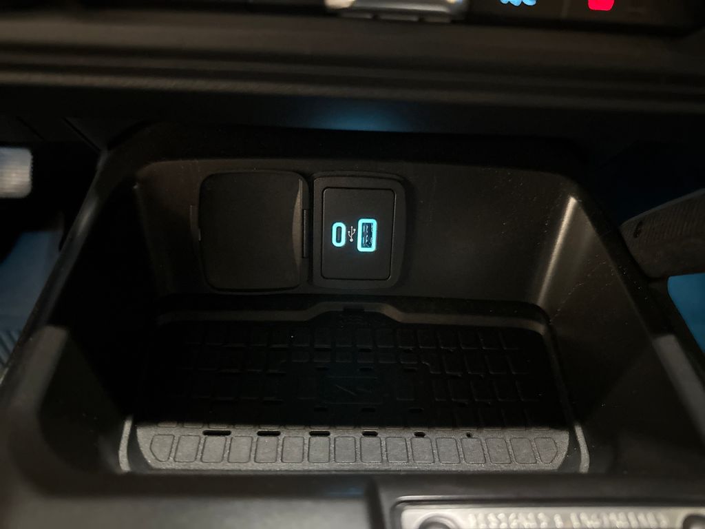 Certified Used 2024 Gray Ford Wildtrak image 28