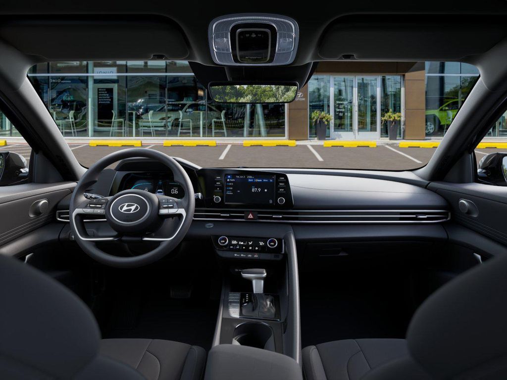 Thumbnail: 2025 Hyundai Elantra - 11