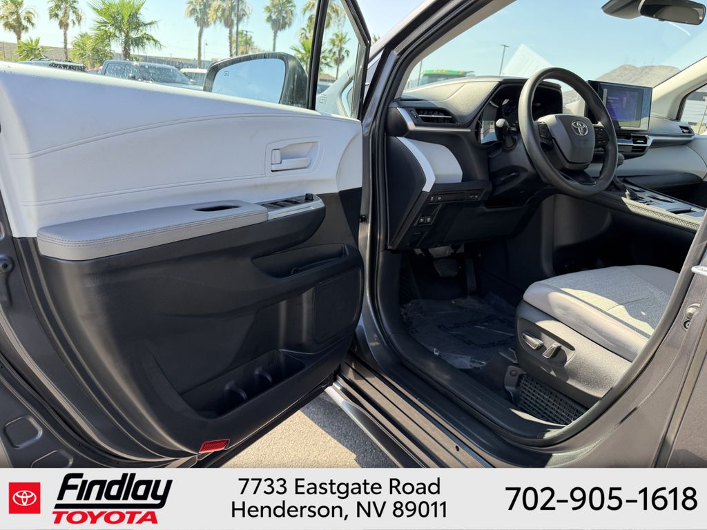 Used 2025 Toyota Sienna Van