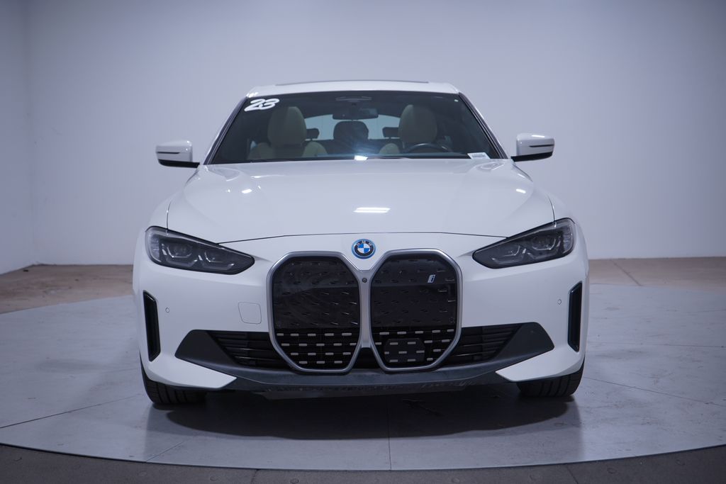 Thumbnail: 2023 BMW i4 - 4