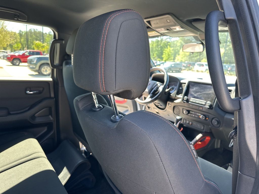 2023 Glacier White Nissan Frontier PRO-X RWD Truck
