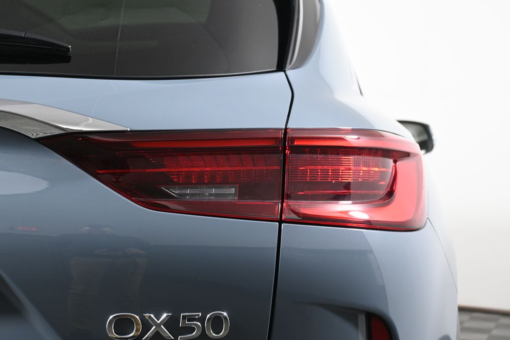 Thumbnail: 2022 INFINITI QX50 - 8