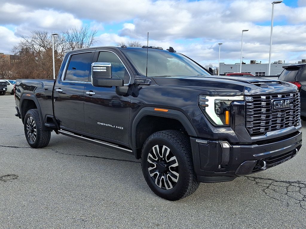 2024 GMC Sierra 3500HD Denali Ultimate Crew Cab 4WD