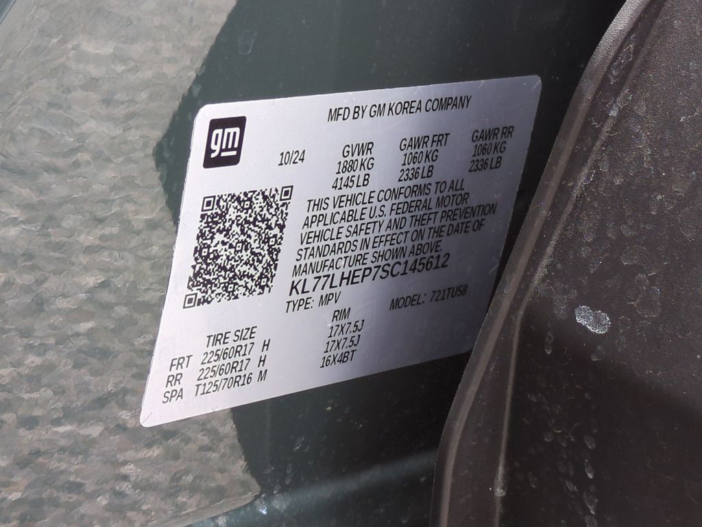 Used 2025 Gray Chevrolet LT image 22